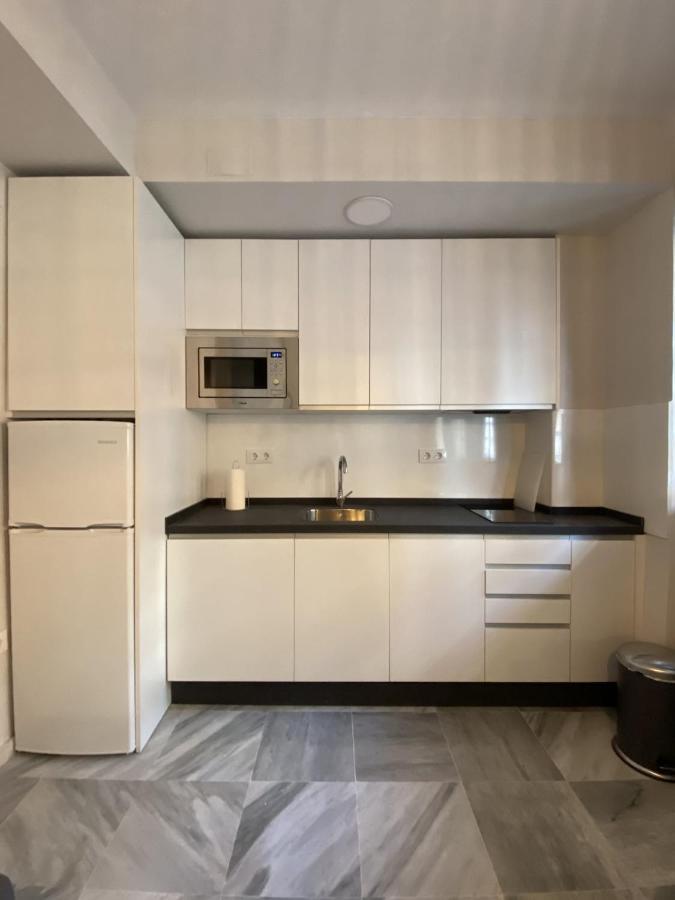 Quattro Triana En Salado Apartment Sevilla Bagian luar foto